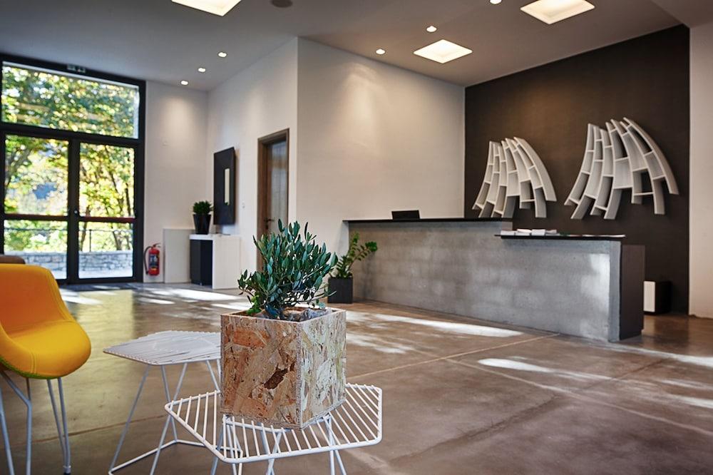 Oniropetra Boutique Hotel 카페니시온 외부 사진